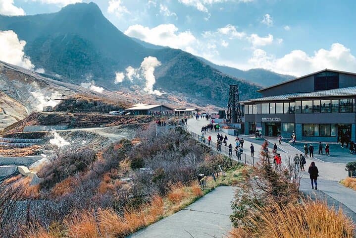 Private Fuji Hakone Tour Charter with bilingual chauffeur — photo 2