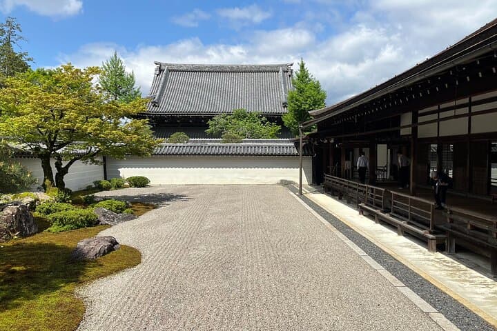 3-Hour Private Guided Tour to Kyoto Silver Pavilion — photo 5