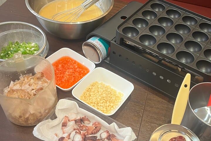 Experience Cooking Takoyaki in its Birthplace, Osaka — photo 6