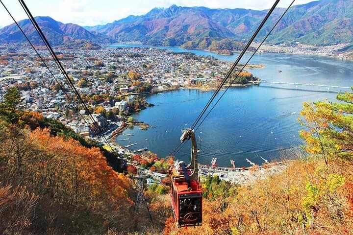 Mt. Fuji, Kawaguchiko, Oshino Hakkai and Sengen Park Day Tour — photo 2