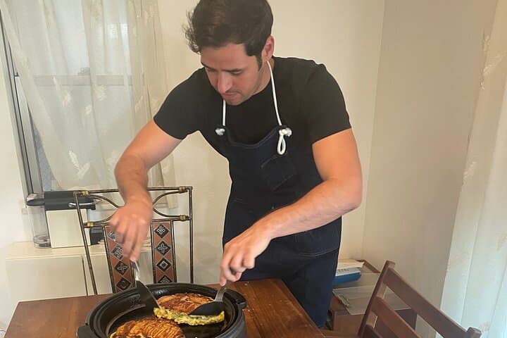 Small-Group Osaka-Style Okonomiyaki Cooking Class — photo 15