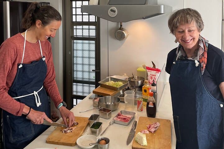 Small-Group Osaka-Style Okonomiyaki Cooking Class — photo 16