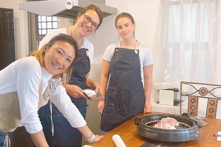Small-Group Osaka-Style Okonomiyaki Cooking Class — photo 18