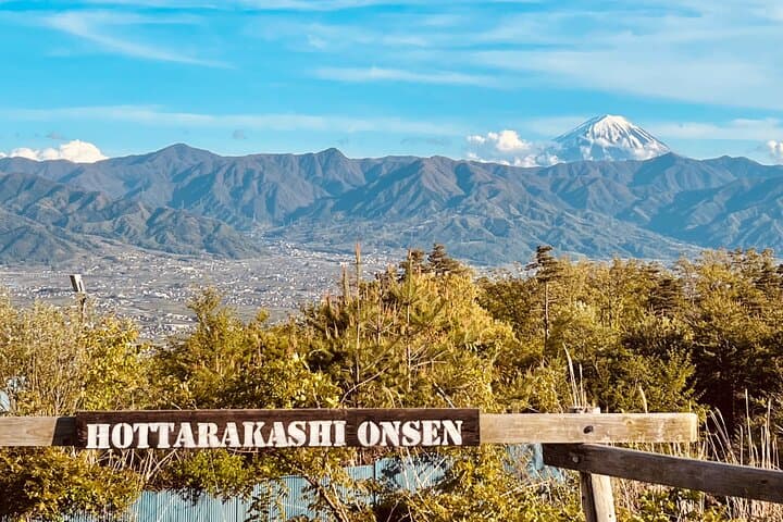 Mt FUJI - Panoramic Tour w/ Hoto Lunch, JP Sake & Onsen tatto OK! — photo 8