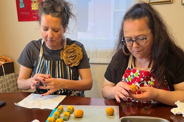 Let's make Wagashi at private home in Yokohama, suburban Tokyo — photo 4
