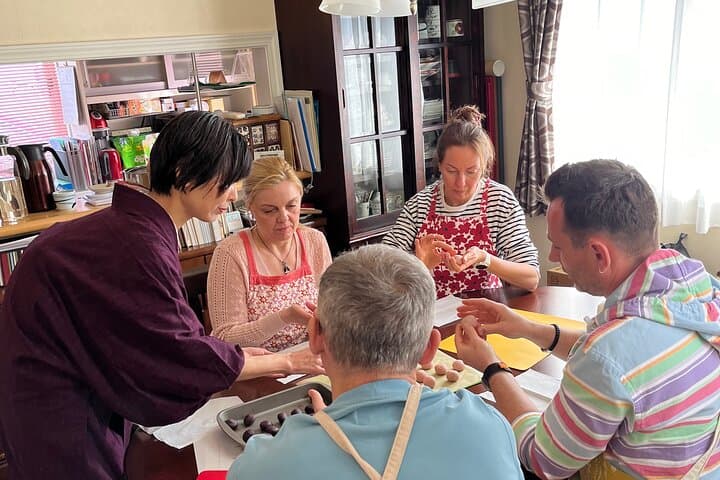 Japanese Sweets Making & Tea Ceremony in Yokohama, suburban Tokyo — photo 2