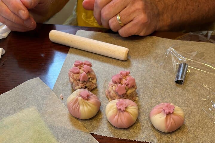 Japanese Sweets Making & Tea Ceremony in Yokohama, suburban Tokyo — photo 11