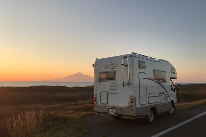 Luxury Camping Car rental in Hokkaido Adventure — photo 3
