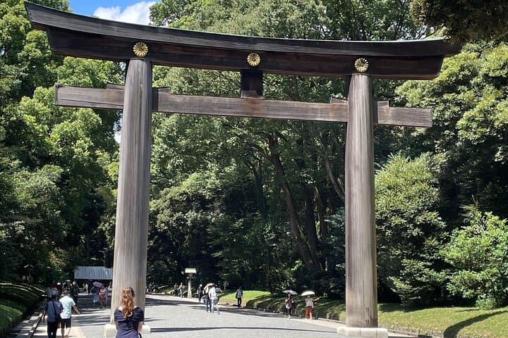 "Enjoy Tokyo Tour" Harajuku Meiji-jingu & Delicious Sake Tasting — photo 4