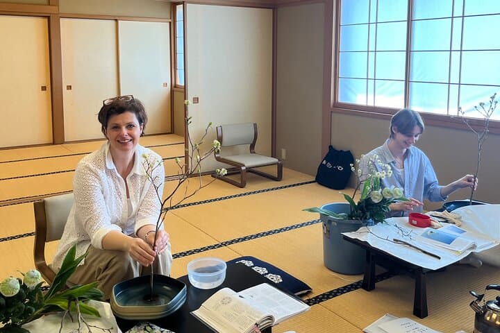 2 Hours Flower Arranging Ikebana Class Temple Tokyo Ota-ku — photo 2