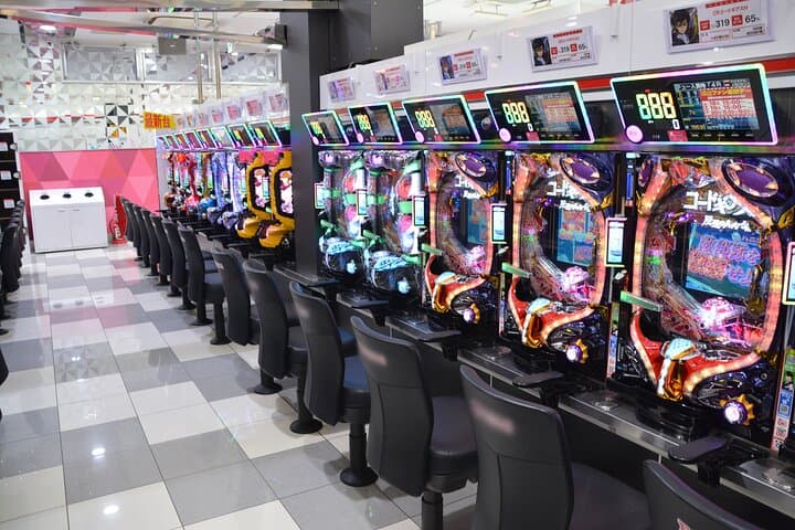 Anime fans ! Explore Nakano Broadway ( Dragonball, Naruto etc.) — photo 6