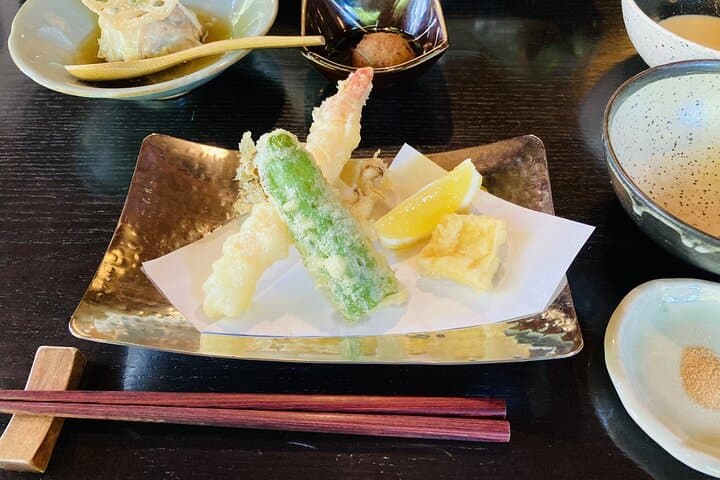 KYOTO GION Walking PRIVATE Tour and Customized Kappo Dinner — photo 3