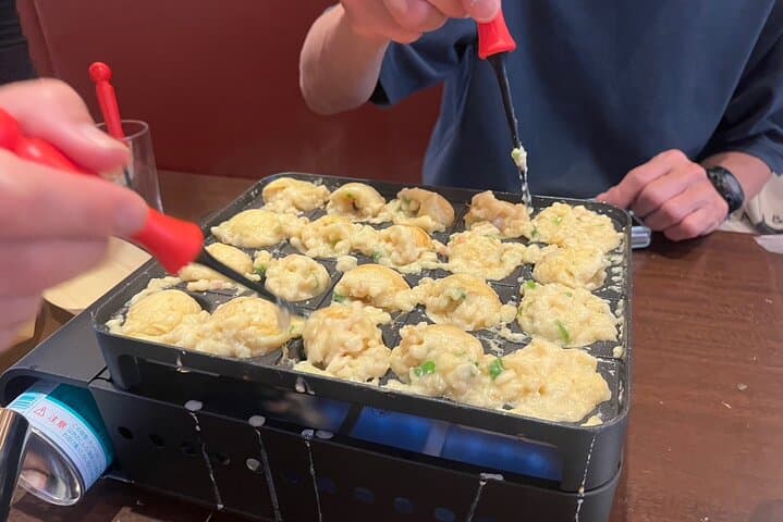 Experience Cooking Takoyaki in its Birthplace, Osaka — photo 7