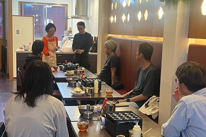 Experience Cooking Takoyaki in its Birthplace, Osaka — photo 12