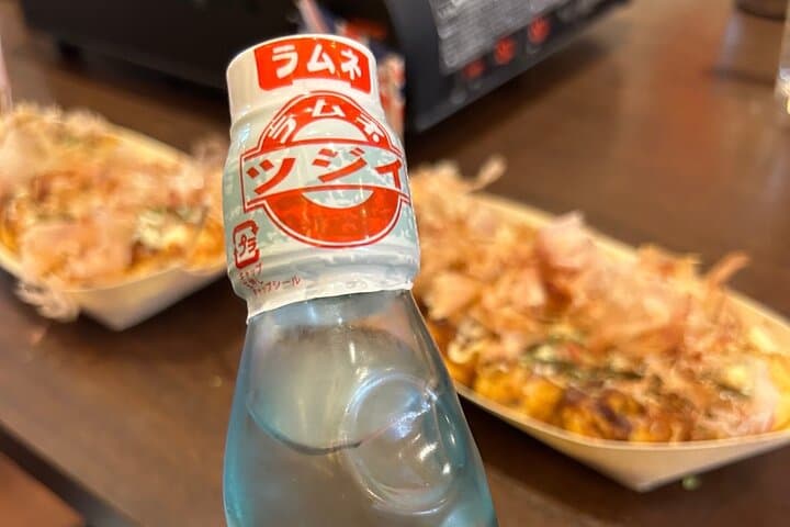Experience Cooking Takoyaki in its Birthplace, Osaka — photo 15