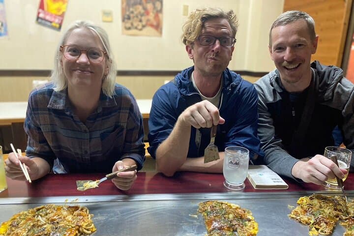 Bouldering, Sake and Food, Local Gem Hiroshima Evening Tour — photo 3