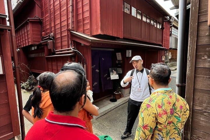 Kanazawa Ninja Temple Half Day E-bike tour — photo 4