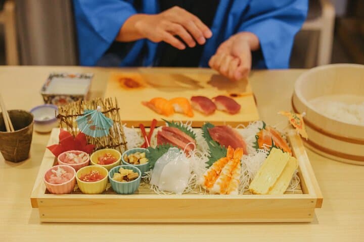Popular Sushi Making Class near Tokyo Tower — photo 3