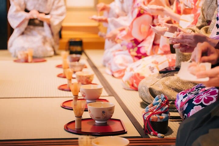 Tea Ceremony with Kimono and Professional Photoshoot in Kyoto — photo 2
