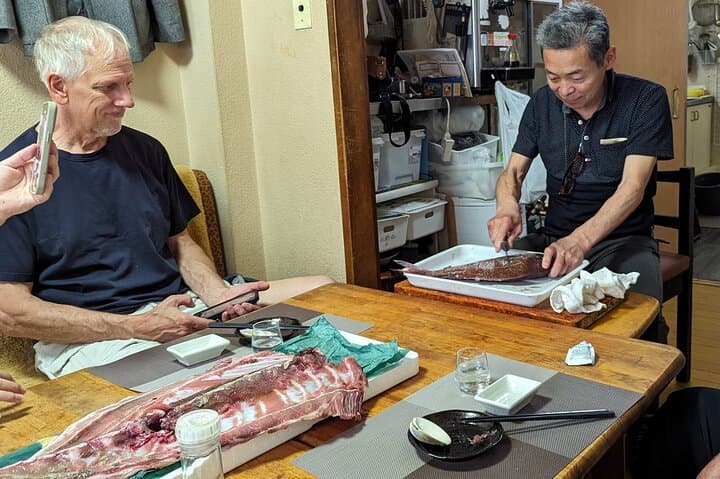 Tsukiji Fish Market Tour & Buy fish to eat at Hidden Home Kitchen — photo 15
