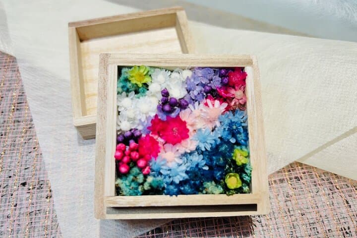 Experience Crafting a Flower Adorned Miniature Japanese Garden — photo 15