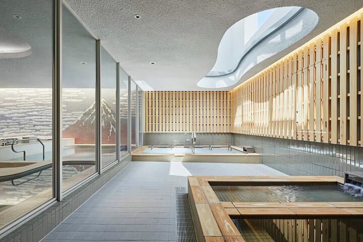 Onsen Spa in Tokyo and Asakusa Bar Hopping with Local Guide — photo 6