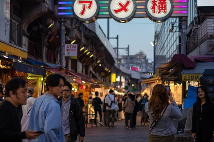 All-You-Can-Drink Bar Hopping Tour in Ueno — photo 9