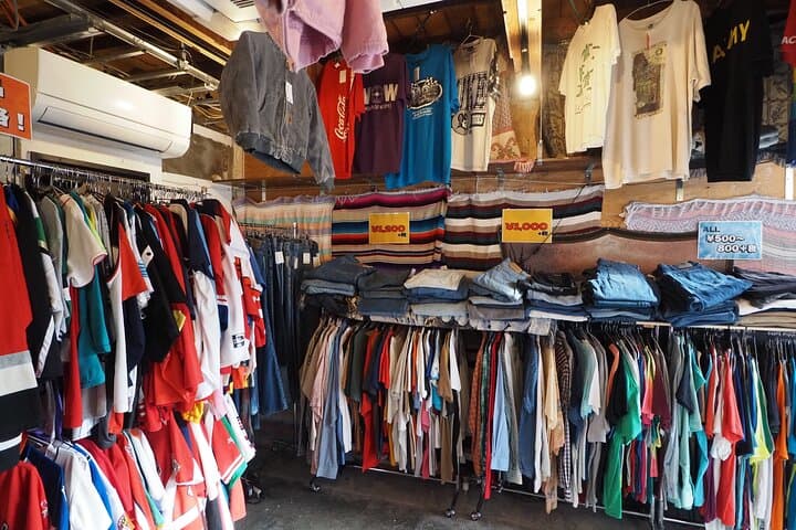 Tokyo Vintage Shopping and Local Food Experience in Shimokitazawa — photo 1