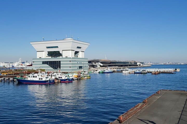 Flexible Yokohama Tour, Send to Tokyo, Haneda, or Narita — photo 6
