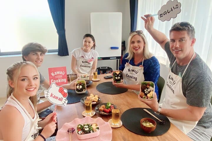 Tokyo 6hr Private Tour & Kawaii Japanese Bento Making Experience — photo 2