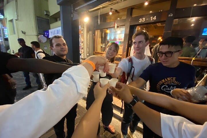 3Hour Osaka Pub Crawl Bar Hopping Nightlife Guided Tour in Namba — photo 3