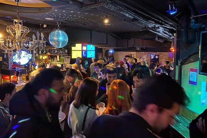 All We Can Drink and Make Friend Can Come Alone Party in Shinjuku — photo 12