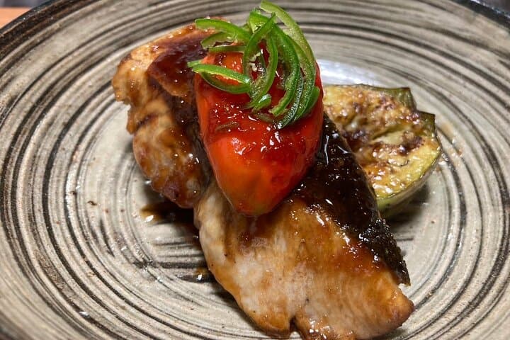 Hiroshima Night Tour: Craft Beer and Local Bites — photo 6