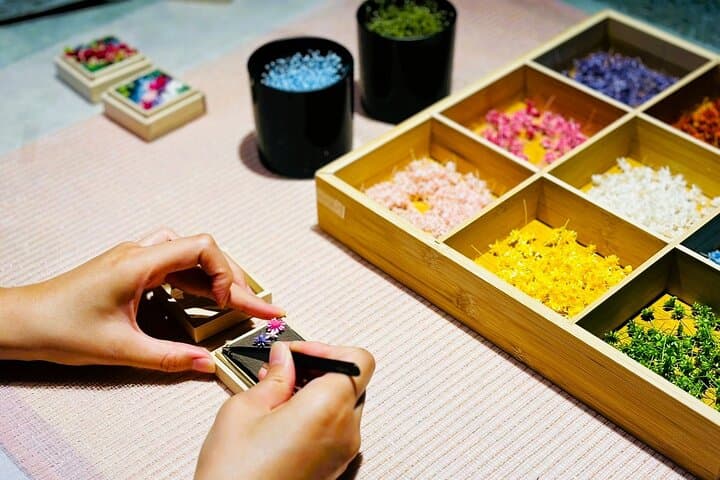 Experience Crafting a Flower Adorned Miniature Japanese Garden — photo 13