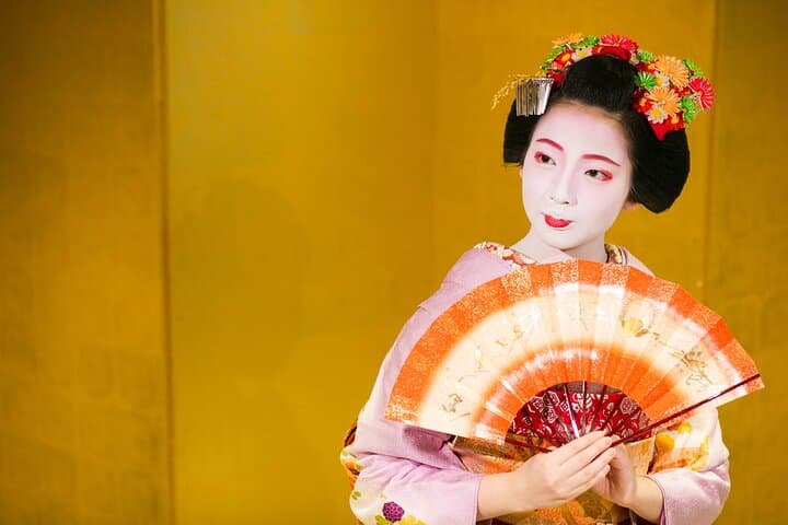 Maiko Night Performance with Kaiseki-style Kyoto cuisine Dinner — photo 5