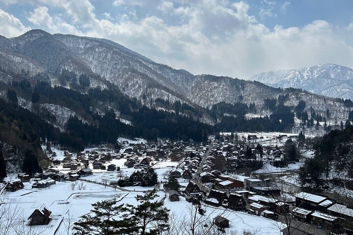 SHIRAKAWAGO Daytour with Hotel Pick-up and Drop off from Nagoya — photo 2