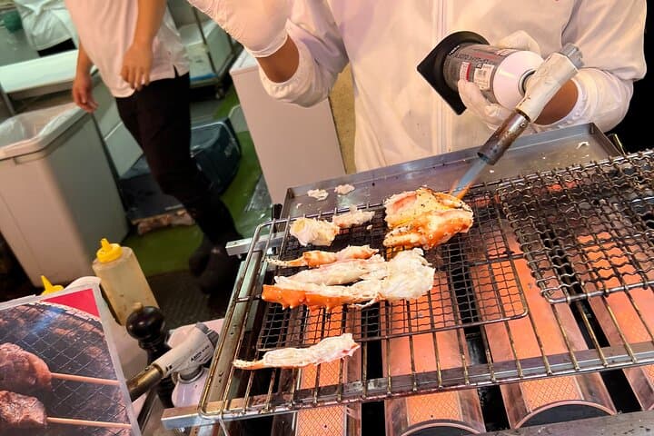 Tokyo: Tsukiji Fish Market Food and Walking tour — photo 7