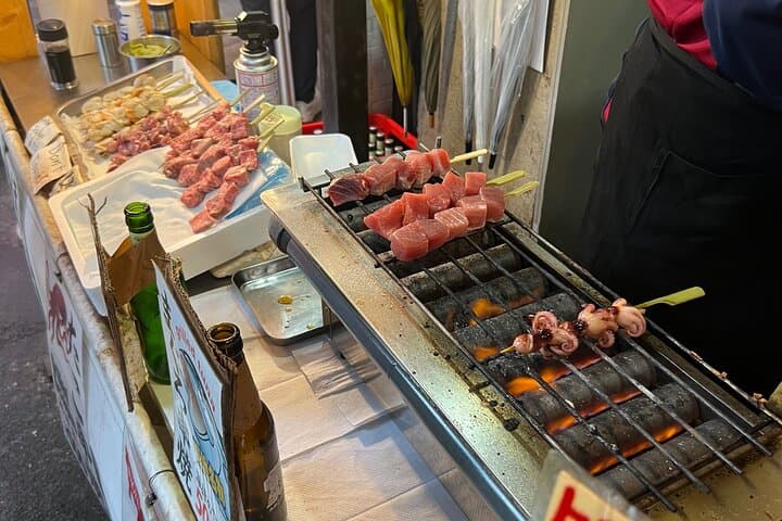Tokyo: Tsukiji Fish Market Food and Walking tour — photo 15