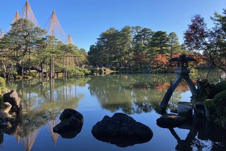 Private walking Tour: A Kanazawa Garden Exploration — photo 2