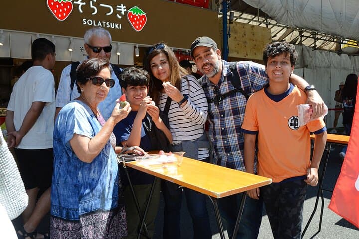 Taste of Tradition Osaka Kuromon Market Half-Day Guided Food Tour — photo 3