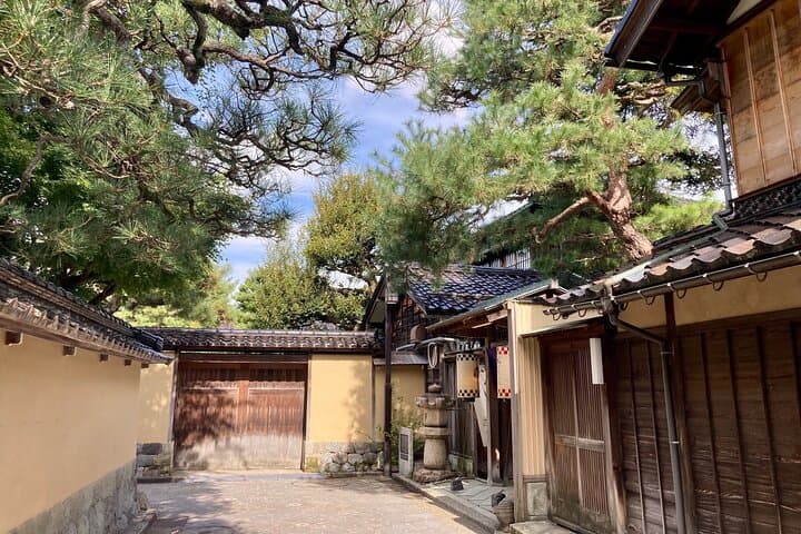 Private Tailored Kanazawa Highlights Tour with a Local — photo 6