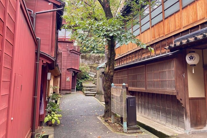 Private walking Tour of Kanazawa's Historical Districts 4h — photo 9