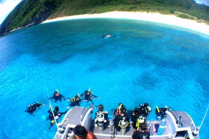 Okinawa/Naha:Full-Day Kerama Island Experience Diving/Snorkeling — photo 4
