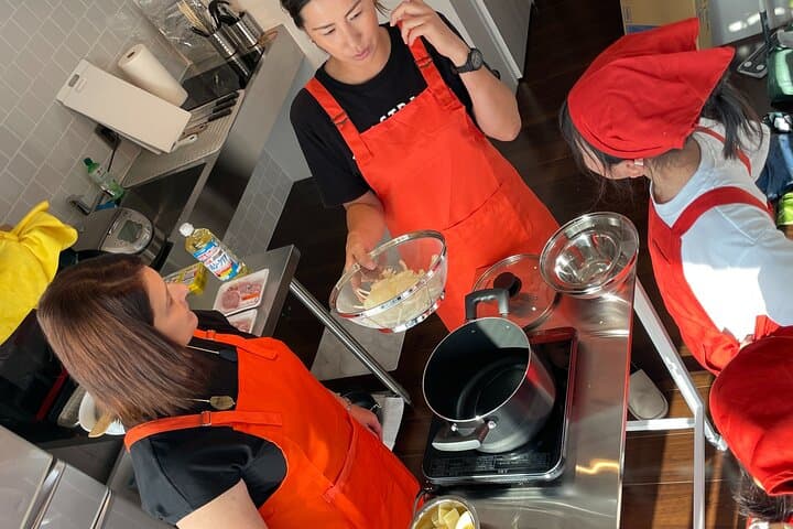Cooking Ramen&Gyoza/KatsuCurry/Bento/Okonomiyaki+Store Tour@Osaka — photo 11