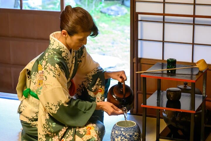 Private Japanese Sweets Making Class and Tea Ceremony in Kanazawa — photo 2