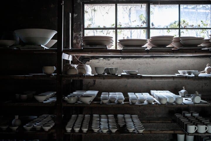 Kanazawa Art Traditional Drawing on Kutani-ware Ceramics — photo 4