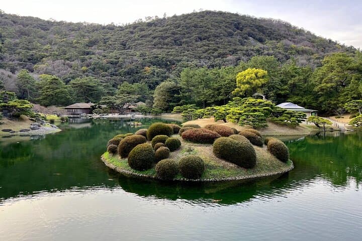 Essence of Takamatsu: Udon, Gardens, and Local Charm — photo 14