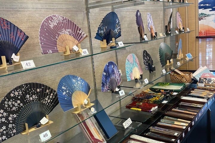 Gourmet Food and Temple Visit tour in Enoshima — photo 7