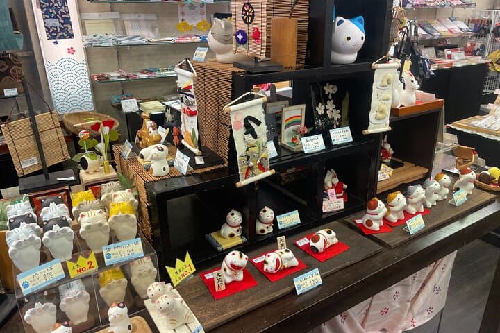 Gourmet Food and Temple Visit tour in Enoshima — photo 8