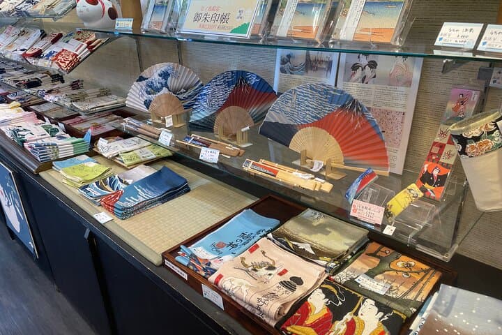 Gourmet Food and Temple Visit tour in Enoshima — photo 9